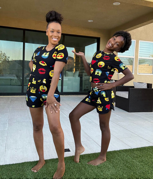 Mom And Pies Emoji Pajama Set (S/M)